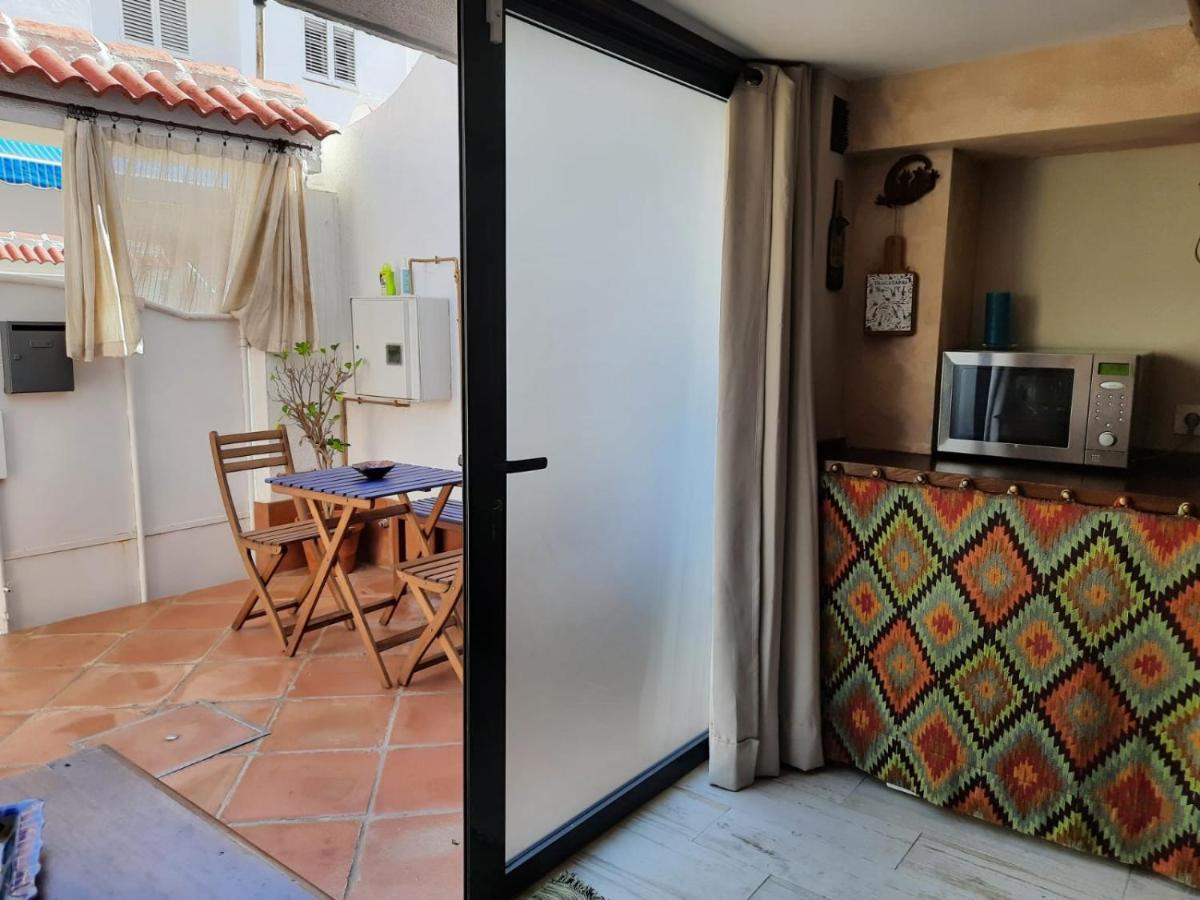 Un Apartamento Vacacional Con Detalles De Un Hogar ไมเรียนา เดล อัลคาราเฟ ภายนอก รูปภาพ